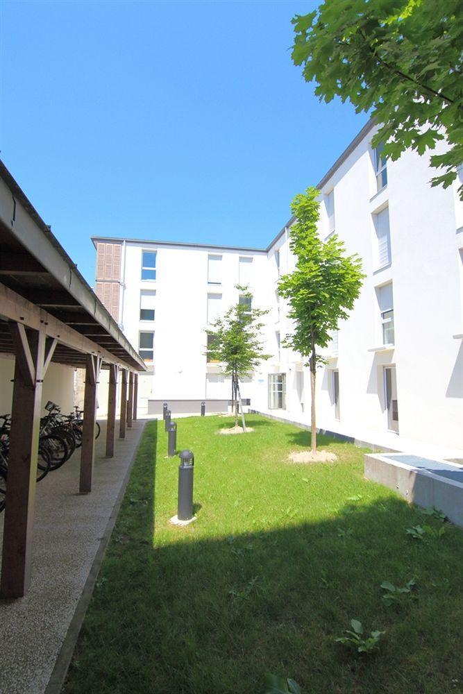Residence Hoteliere Laudine แร็งส์ ภายนอก รูปภาพ